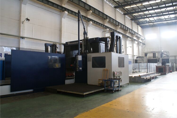 基地設備：西班牙DANOBAT(達諾巴特)8.5米數(shù)控導軌磨床