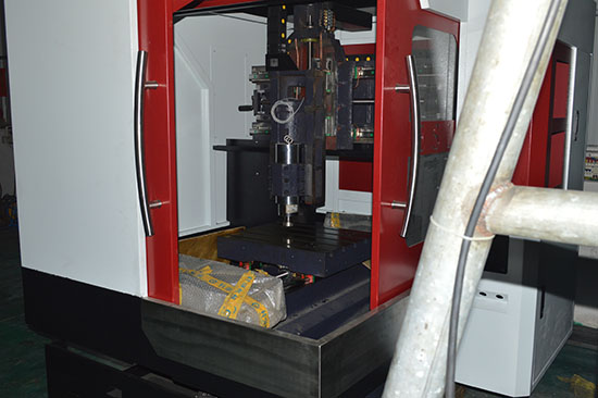 高速數(shù)控雕銑機 高速數(shù)控雕銑機